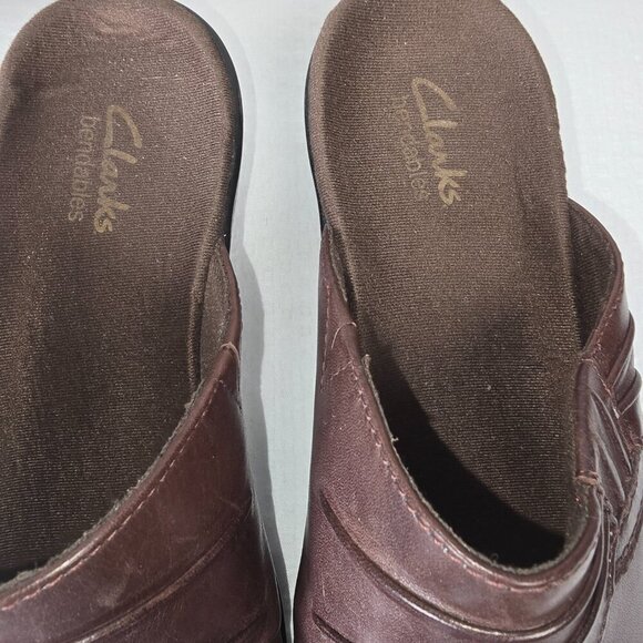 WOMENS CLARK SLIP ON BROWN LEATHER MULES SMALL HEEL SIZE 8.5 EUC - Picture 3 of 9